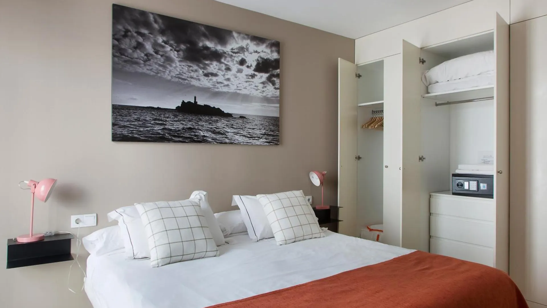 ברצלונה Durlet Beach Apartments ספרד